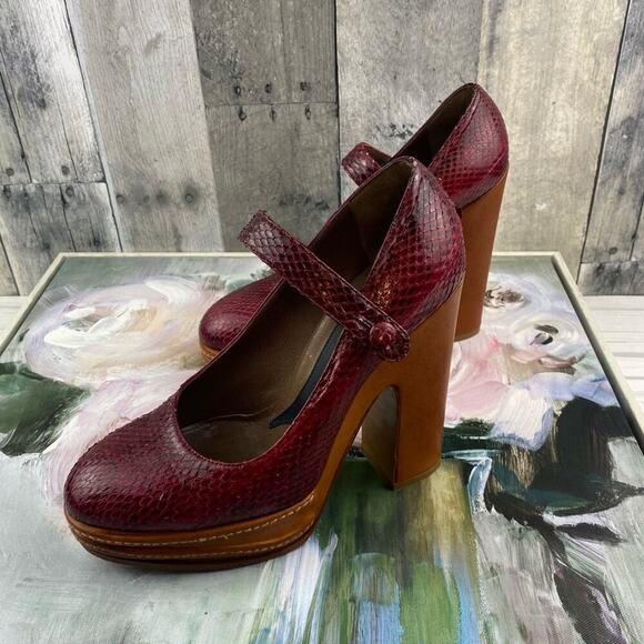 Marni Snakeskin Print Mary Jane Platform Heels in Red Size 36. - Picture 3 of 12